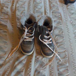 Osh Kosh B'gosh kids insulated boots
